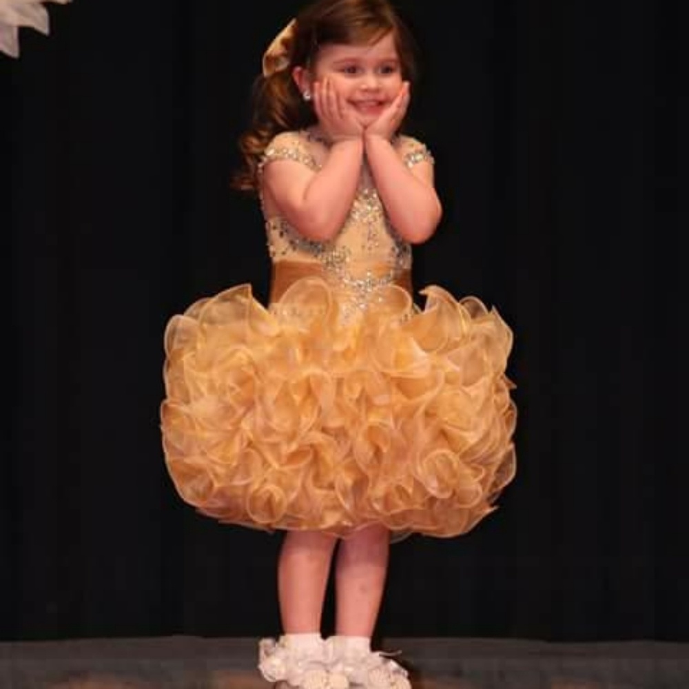 Jennifer wu girls size 4/5 pageant dress